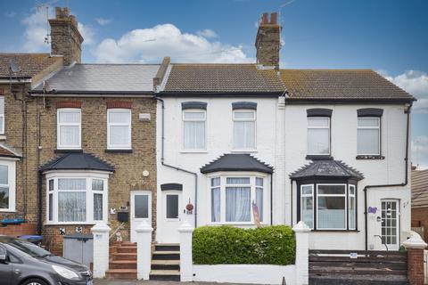Woodford Avenue, Ramsgate, CT12 2 bed terraced house for sale
