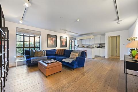 Felgate Mews, Studland Street, London W6 2 bed flat for sale