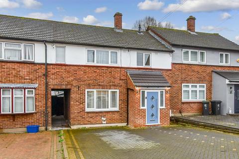 Poplar Shaw, Waltham Abbey, Essex 4 bed terraced house for sale