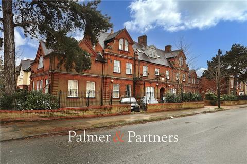 Foxhall Road, Ipswich, Suffolk, IP3 3 bed apartment for sale