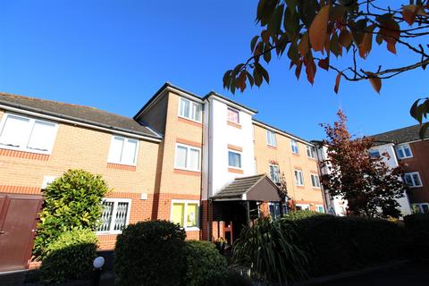 Oakleigh Close, Swanley 1 bed apartment for sale