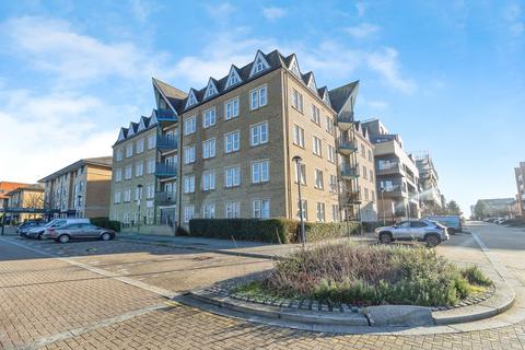 North Row, Milton Keynes MK9 3 bed apartment for sale