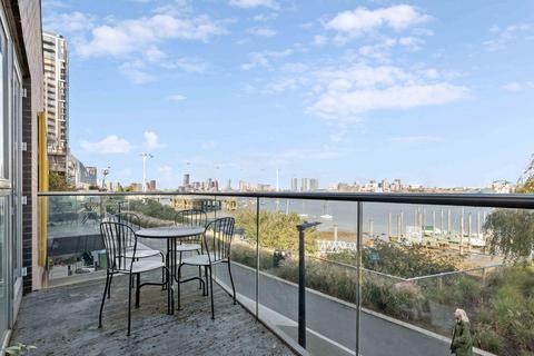 Olympian Way, London SE10 3 bed maisonette for sale