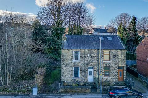 Overthorpe Road, Dewsbury WF12 3 bed semi