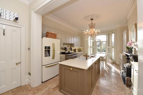 St. Boniface Road, Ventnor 2 bed flat for sale