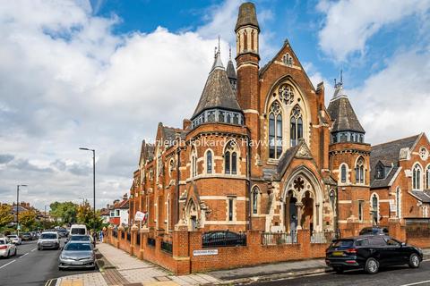 Mundania Road, East Dulwich 1 bed flat for sale