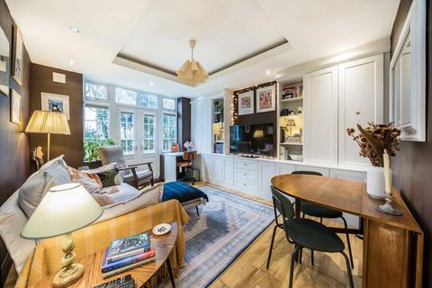 Streatham Close, London SW16 1 bed flat for sale