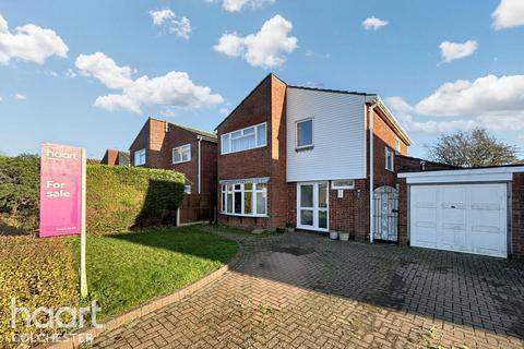 Pine Close, Great Bentley 4 bed detached house for sale