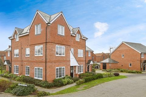 Marjoram Avenue, Cranleigh, Surrey 2 bed flat for sale
