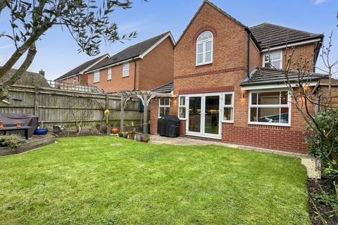 Robin Ride, Brackley 4 bed detached house for sale