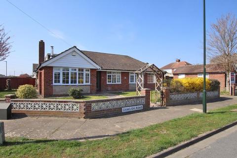 DAWLISH ROAD, SCARTHO 4 bed detached bungalow for sale