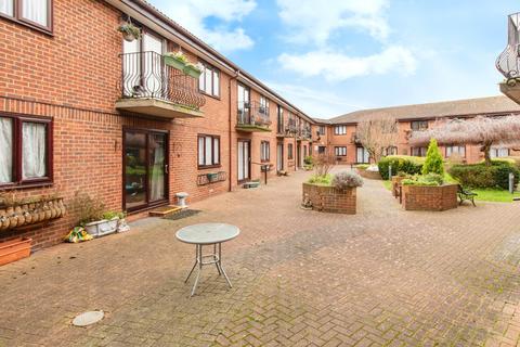 Chancery Court (Dartford), Dartford DA1 1 bed apartment for sale
