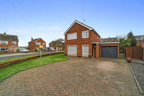 Epsom Drive, Ipswich, IP1 3 bed detached house for sale