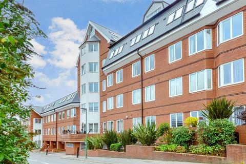 Sutton Court Road, Sutton, Surrey 3 bed flat for sale