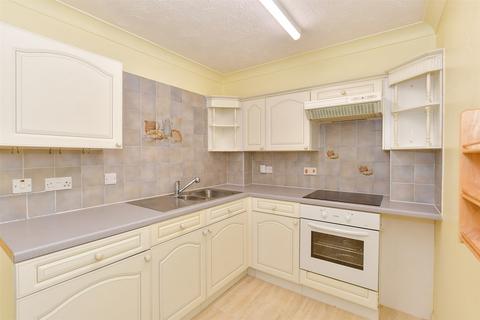 Horndean Road, Emsworth, Hampshire 1 bed flat for sale