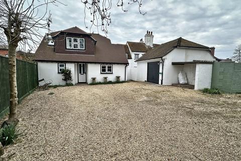 Grigg Lane, Brockenhurst, Hampshire... 2 bed detached house for sale