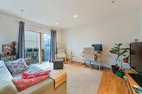 Dalston Lane, Hackney, E8 1 bed flat for sale