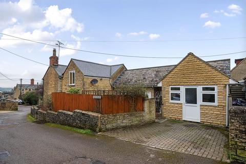 Chipping Norton,  Oxfordshire,  OX7 3 bed detached house for sale