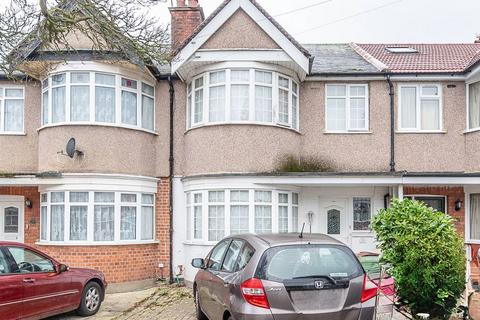 Lynton Road, Rayners Lane, Harrow, HA2 3 bed semi