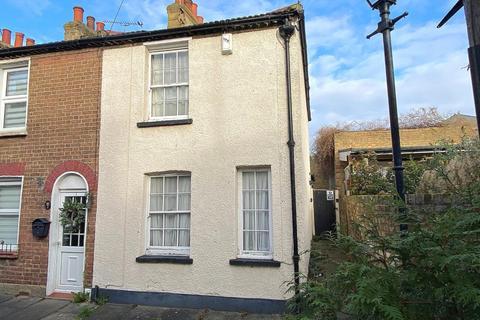 Wrotham Road, Gravesend 2 bed house for sale