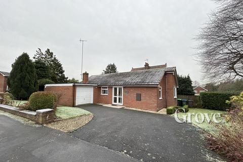 Hadendale, Cradley Heath 3 bed detached bungalow for sale