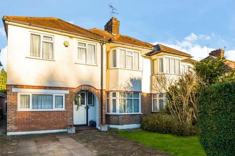 Whitchurch Gardens, Edgware HA8 4 bed semi