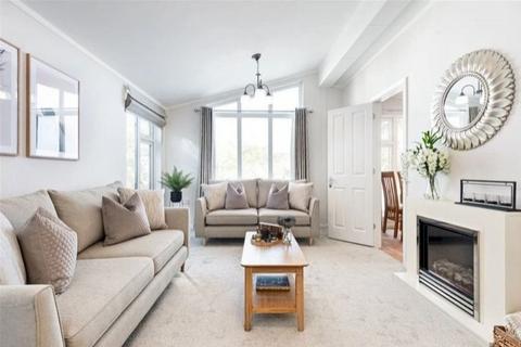 7 Apple Blossom Way, Great Hockham IP24 2 bed park home for sale