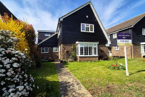 Dene Way, Central Bedfordshire SG18 4 bed detached house for sale