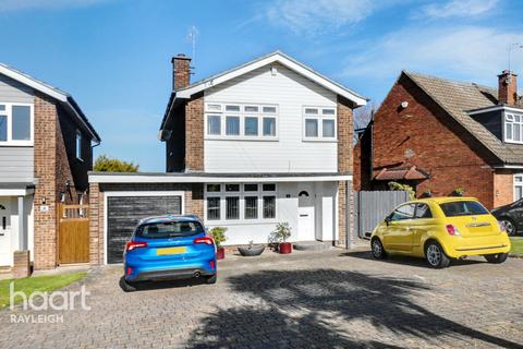 Causton Way, Rayleigh 4 bed detached house for sale
