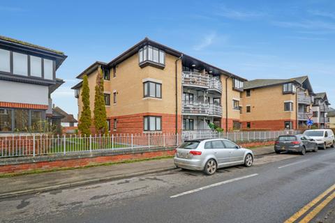 Station Street, Saffron Walden 2 bed ground floor flat for sale