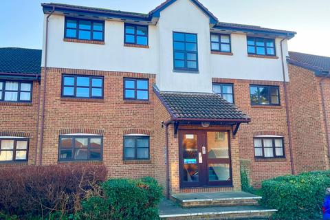 Chalice Way, Greenhithe, Kent DA9 9PS 2 bed flat for sale