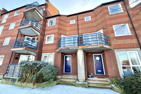 Princes Reach, Preston PR2 3 bed terraced house for sale