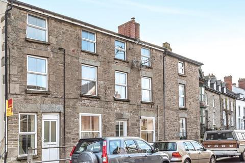 4 bed block of flats