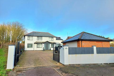 Newton Road, Milton Keynes MK3 6 bed detached house for sale