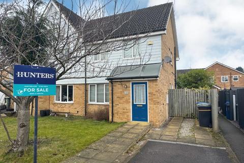 Wharton Drive, Chesterfield, S41 0FJ 3 bed semi