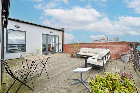 Station Road, Harrow, HA1 2 bed flat for sale