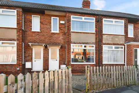 Dovedale Grove, Hull 2 bed terraced house for sale