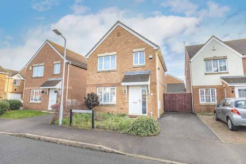 Stornaway Road, Langley SL3 3 bed detached house for sale