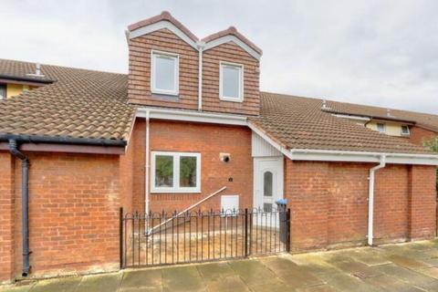 Grange Farm, Coulby Newham, TS8 3 bed terraced house for sale