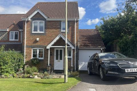 Aldbourne Close, Hungerford 3 bed detached house for sale