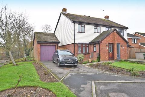 Cotswold Gardens, Maidstone 3 bed semi