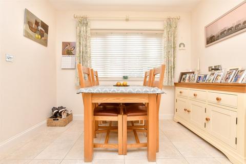 Hall Hurst Close, Loxwood, West Sussex 3 bed link detached house for sale