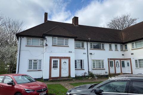 Hook Rise North, Surbiton, Surrey. KT6 2 bed maisonette for sale