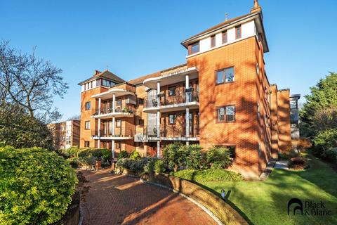 Westgate Court, The Avenue... 3 bed apartment for sale