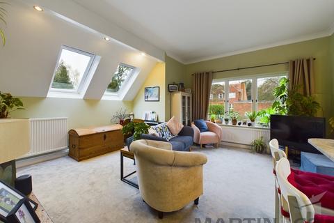 Lichfield Place, St Albans 3 bed flat for sale