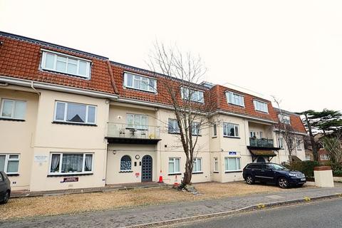 1 bedroom ground floor flat for sale