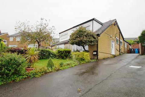 Ashfield Crescent, Springhead OL4 3 bed semi