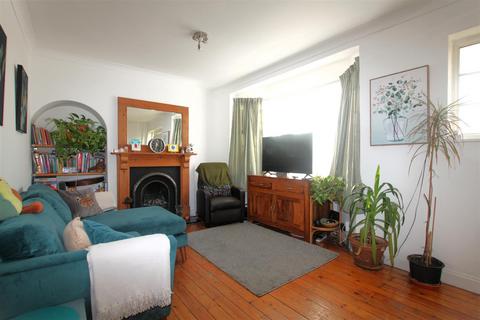 Tamworth Lane, Mitcham 3 bed terraced house for sale