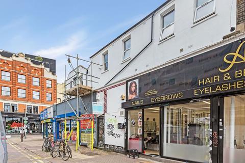 1a Blenheim Grove, London, Greater... 1 bed apartment for sale