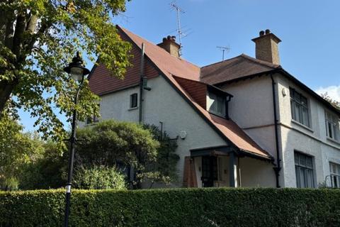 Winscombe Crescent, Ealing, W5 4 bed semi